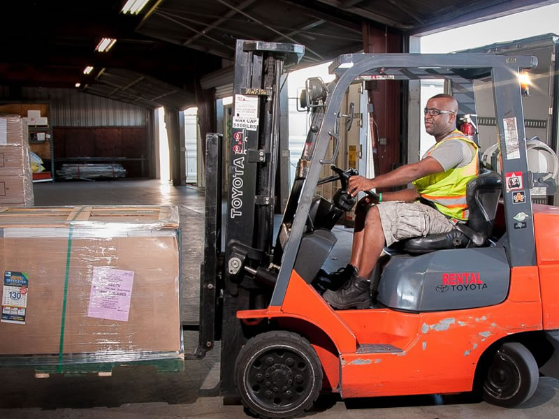 Fork Lift 800 x 600 - jpeg